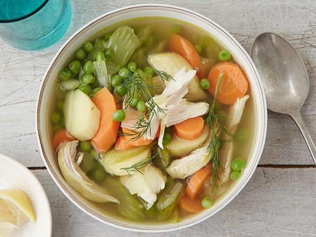 Фотография блюда - Куриный суп с карри в мультиварке